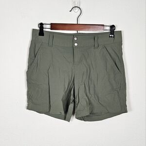 Columbia Omni-Shield 6" Green Hiking Shorts Womens Size 6 Nylon/Elastane